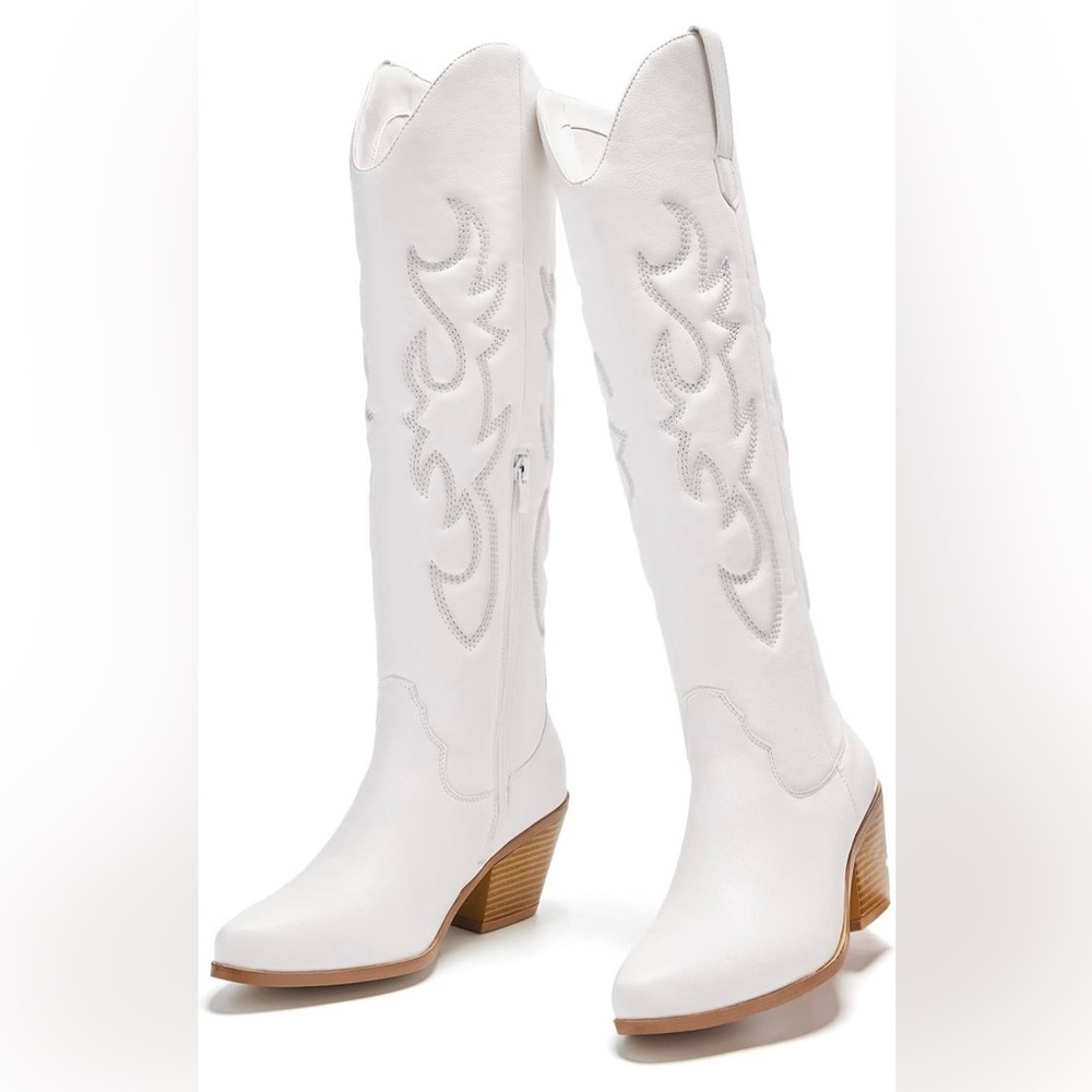 NWOT White Cowgirl Cowboy Boots